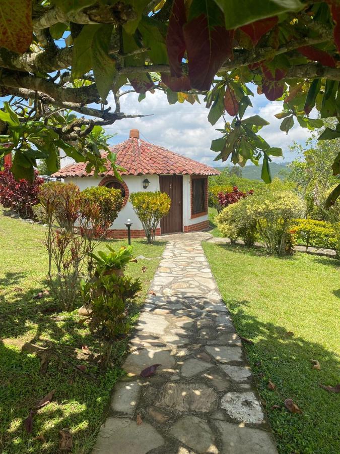 Hotel Campestre La Loma Curití Exterior foto